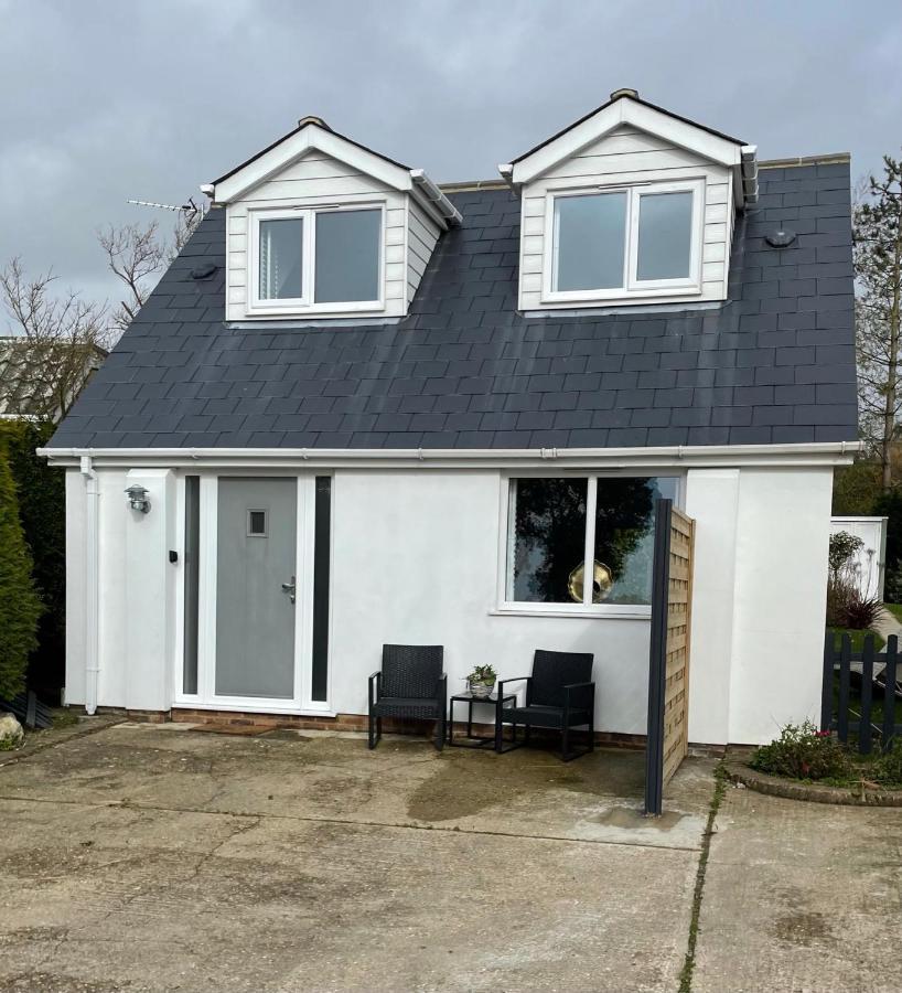 The Bolt Hole Hythe Panoramic Coast And Sea Views Vila Exterior foto