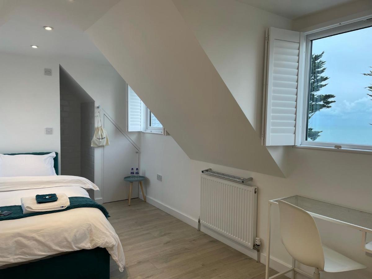 The Bolt Hole Hythe Panoramic Coast And Sea Views Vila Exterior foto